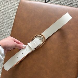 Large Cream & Rattan woven belt